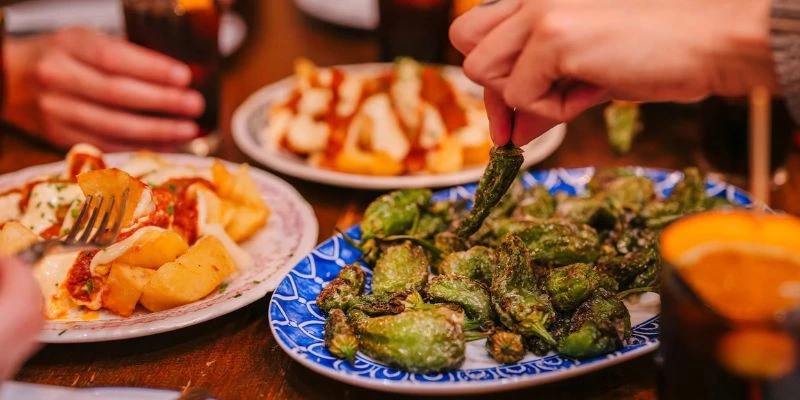 Private Tapas Tour in Barcelona with Locals