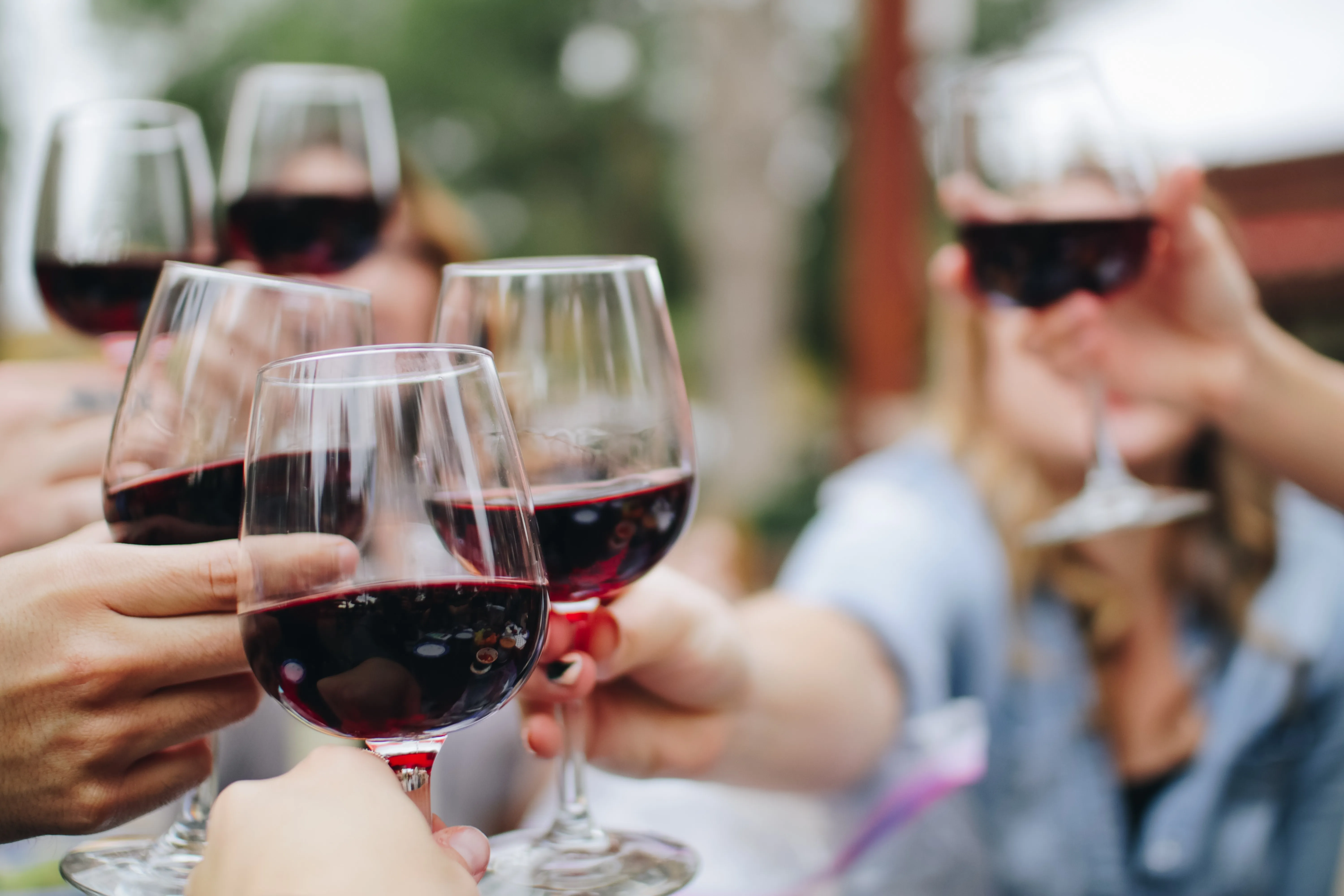 Exciting wine tasting in Barcelona: tasting with adventures