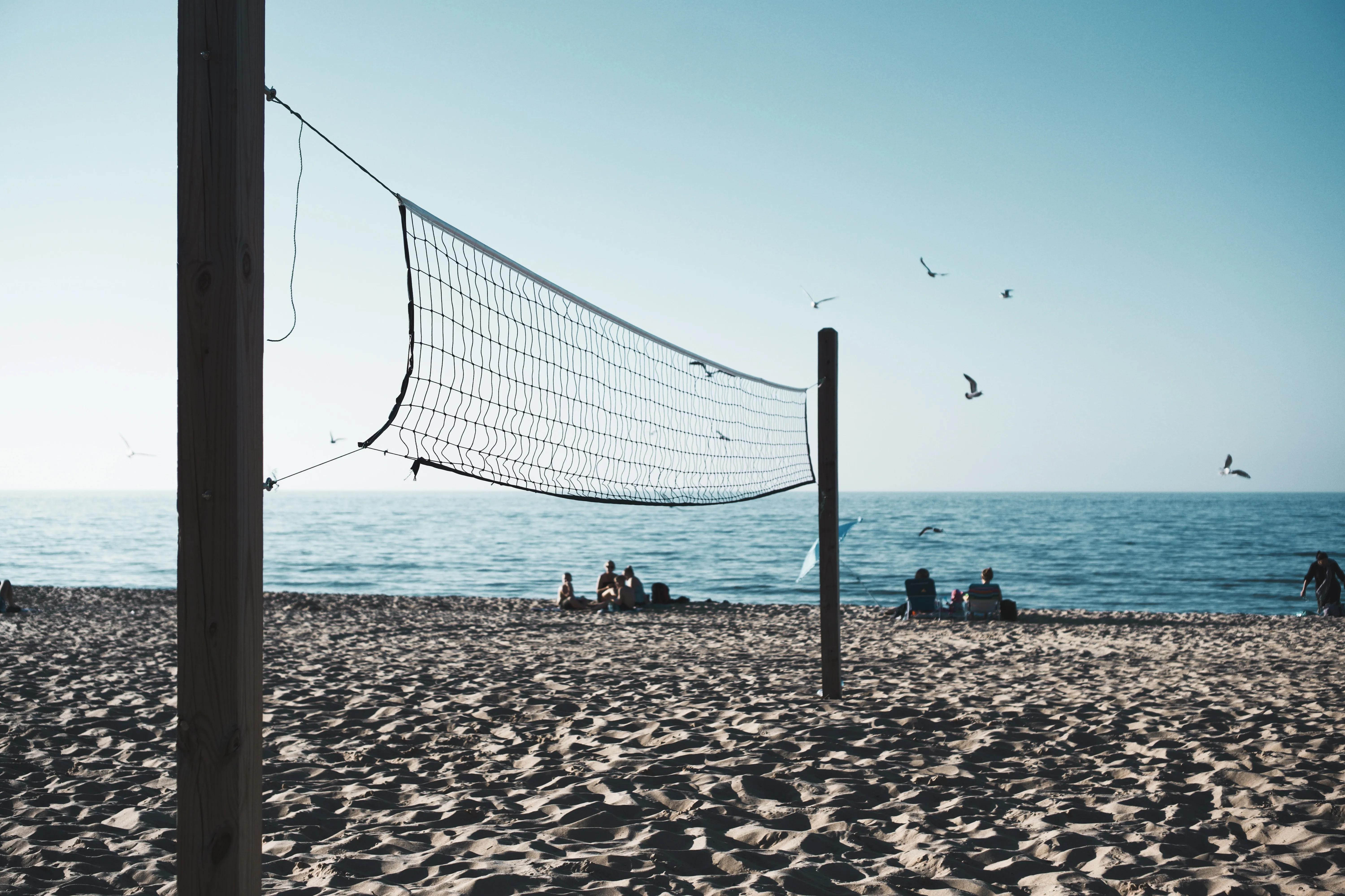 Where to play beach volleyball in Barcelona: 5 perfect places