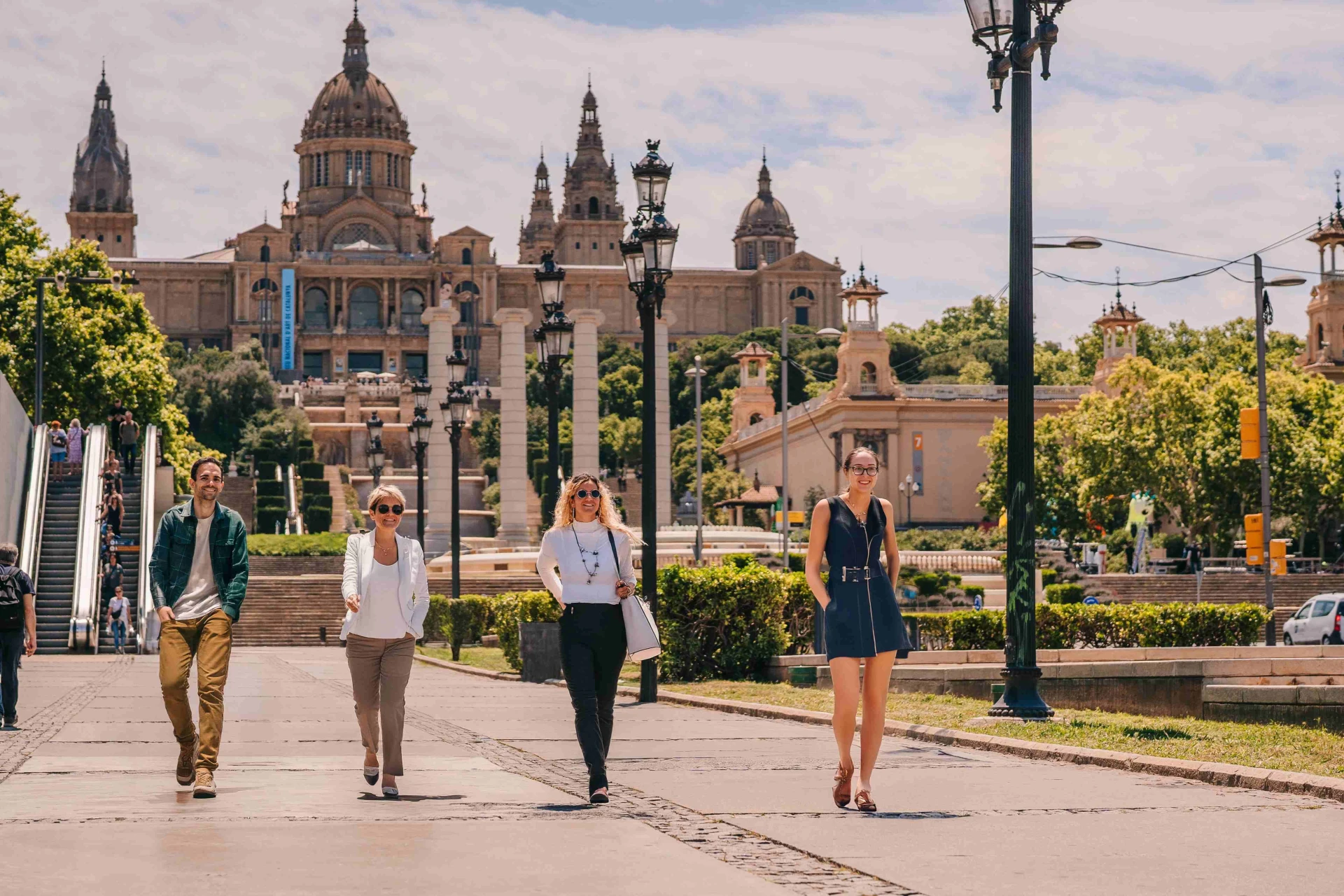 Private Tour: Barcelona’s Best: Walking Tour with Fast-Track Entry to Sagrada Familia