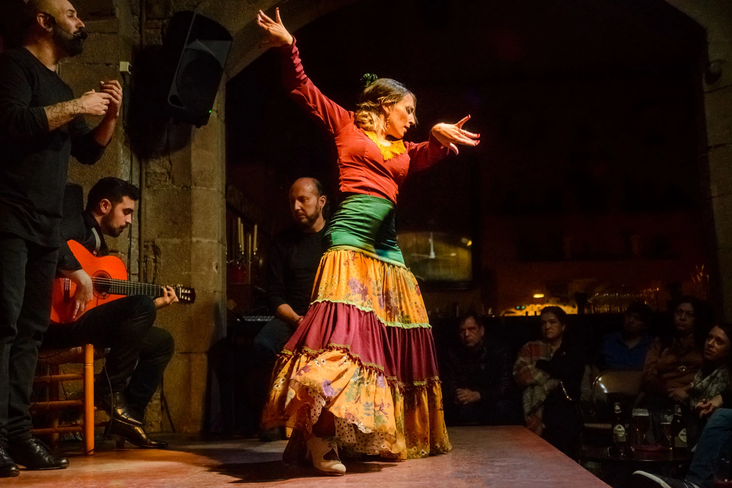 Málaga Small Group Tour: Tapas, Wine & Flamenco Show