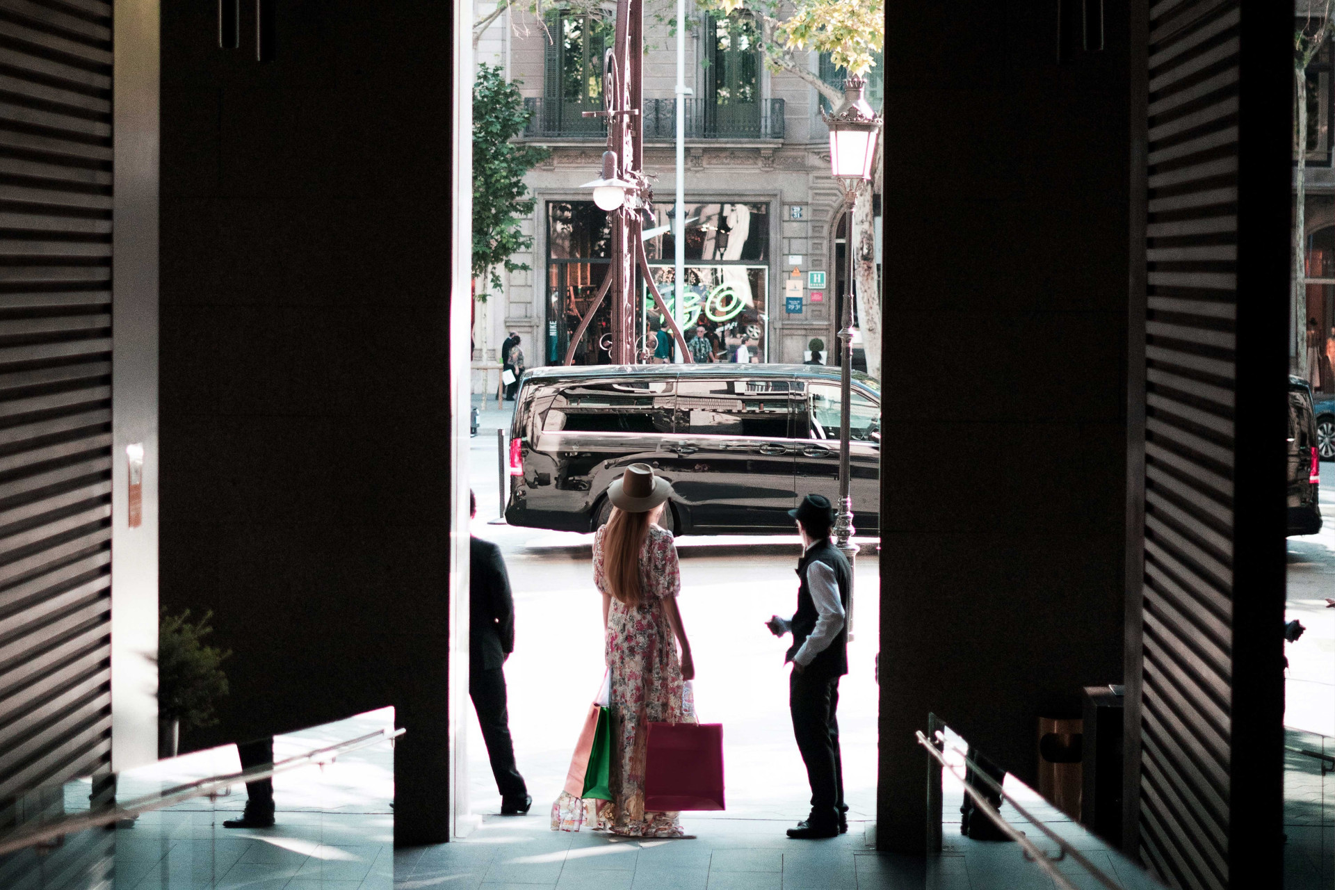 Private Tour: Passeig de Gràcia: Where Shopping becomes Art