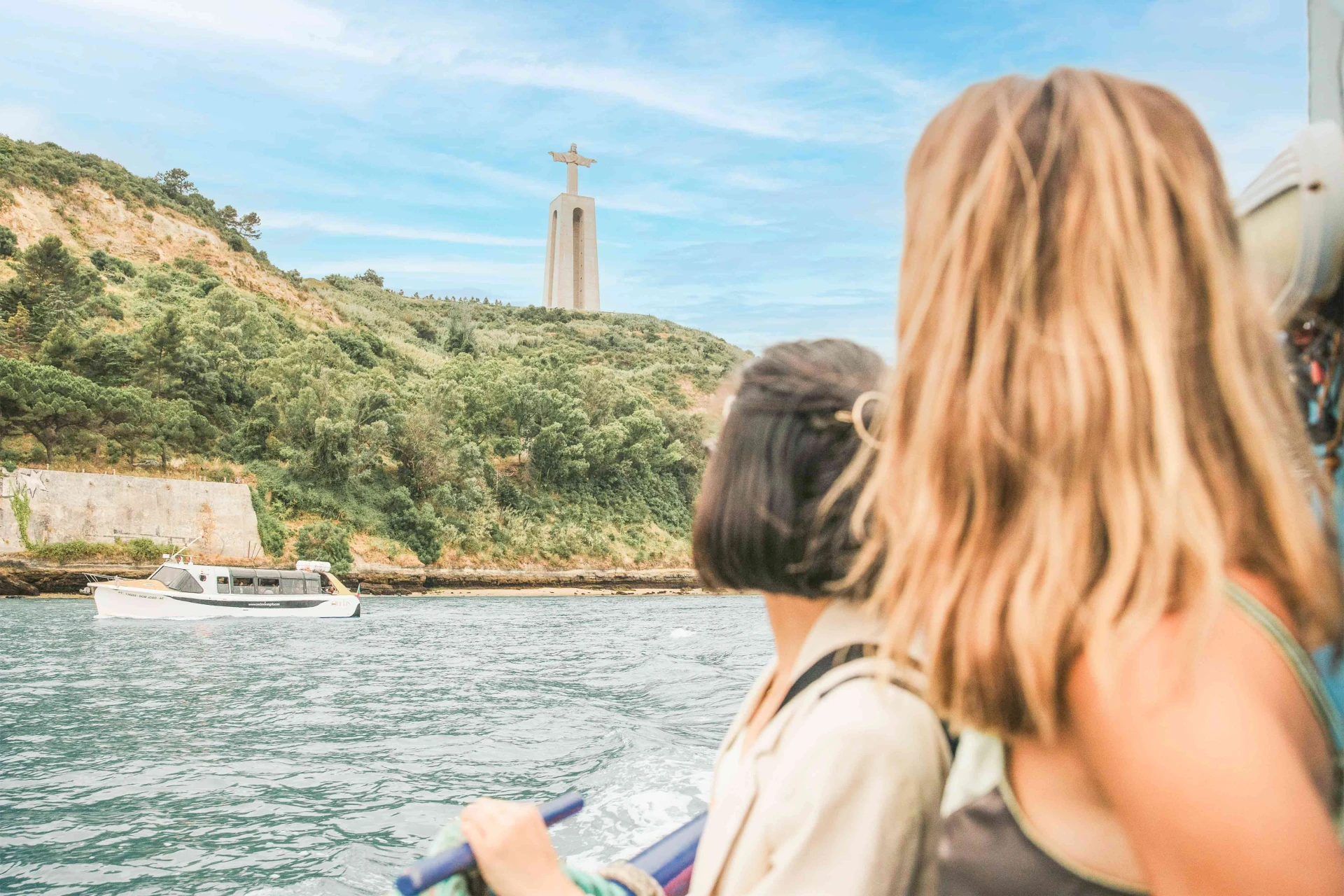 Premium Small Group Tour: Alfama Tapas Tour and Lisbon Sunset Sailing