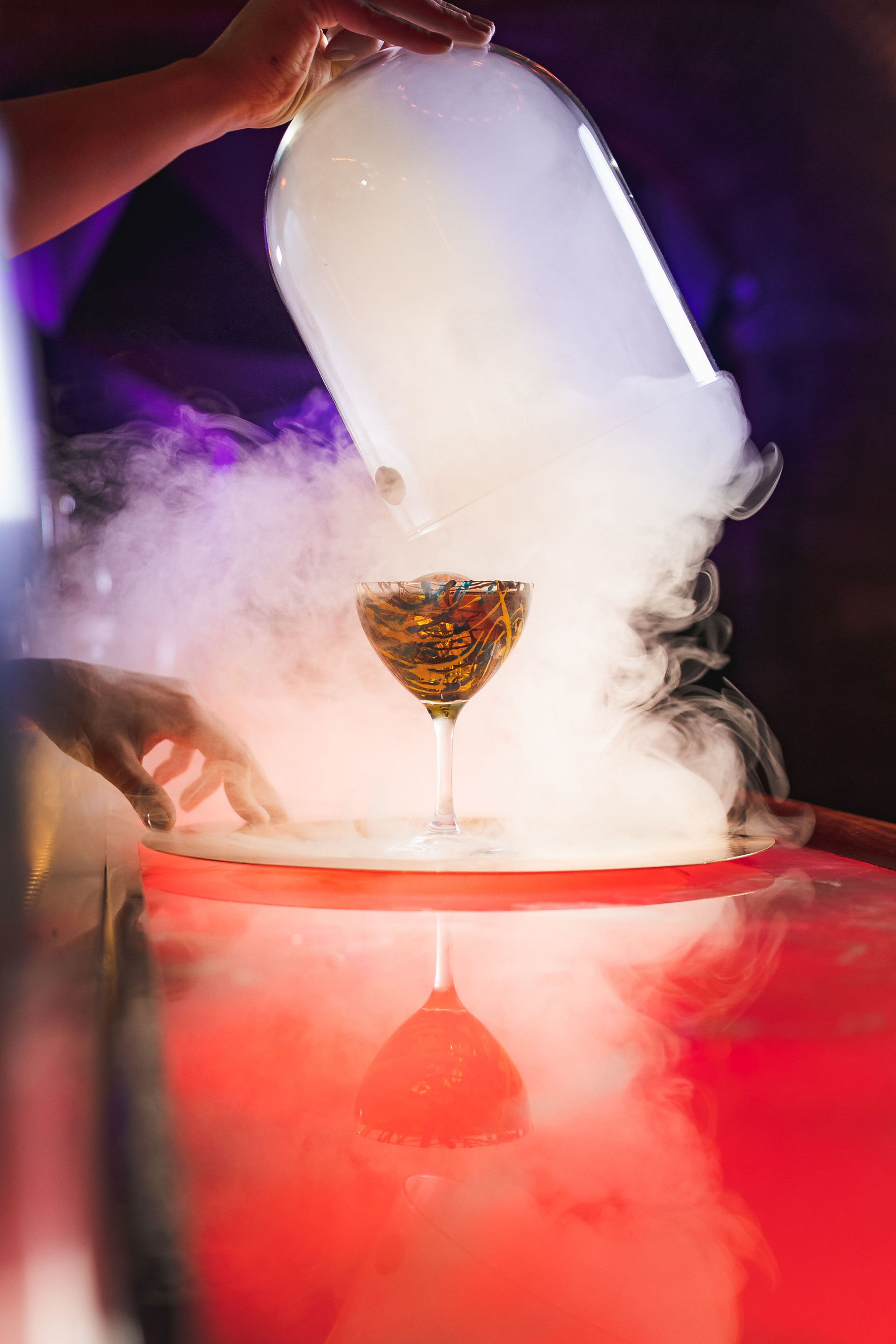 Private Tour: Barcelona Speakeasy & Jazz Tour: Hidden Bars & Cocktails
